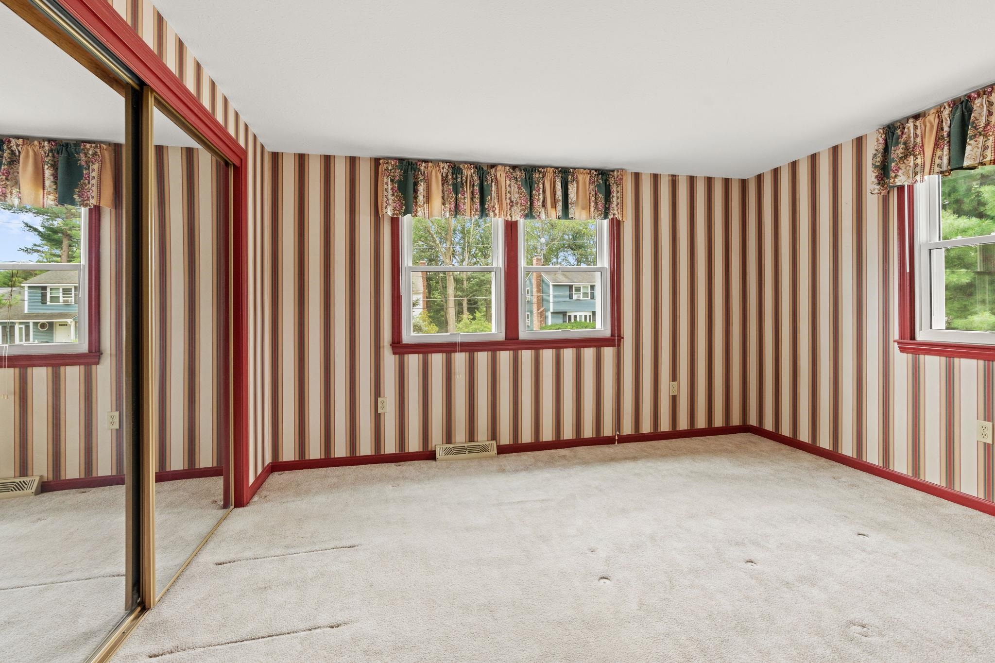 18 Dunloggin Road Nashua, NH 03063 - Photo 28 of 48 Gallery Image 28