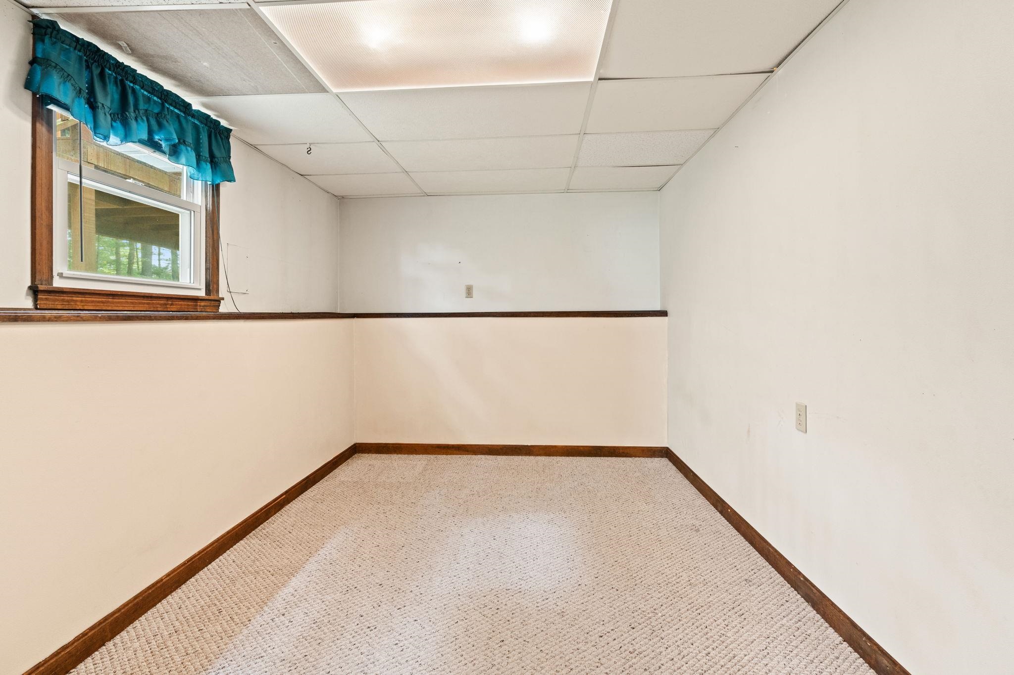 18 Dunloggin Road Nashua, NH 03063 - Photo 42 of 48 Gallery Image 42