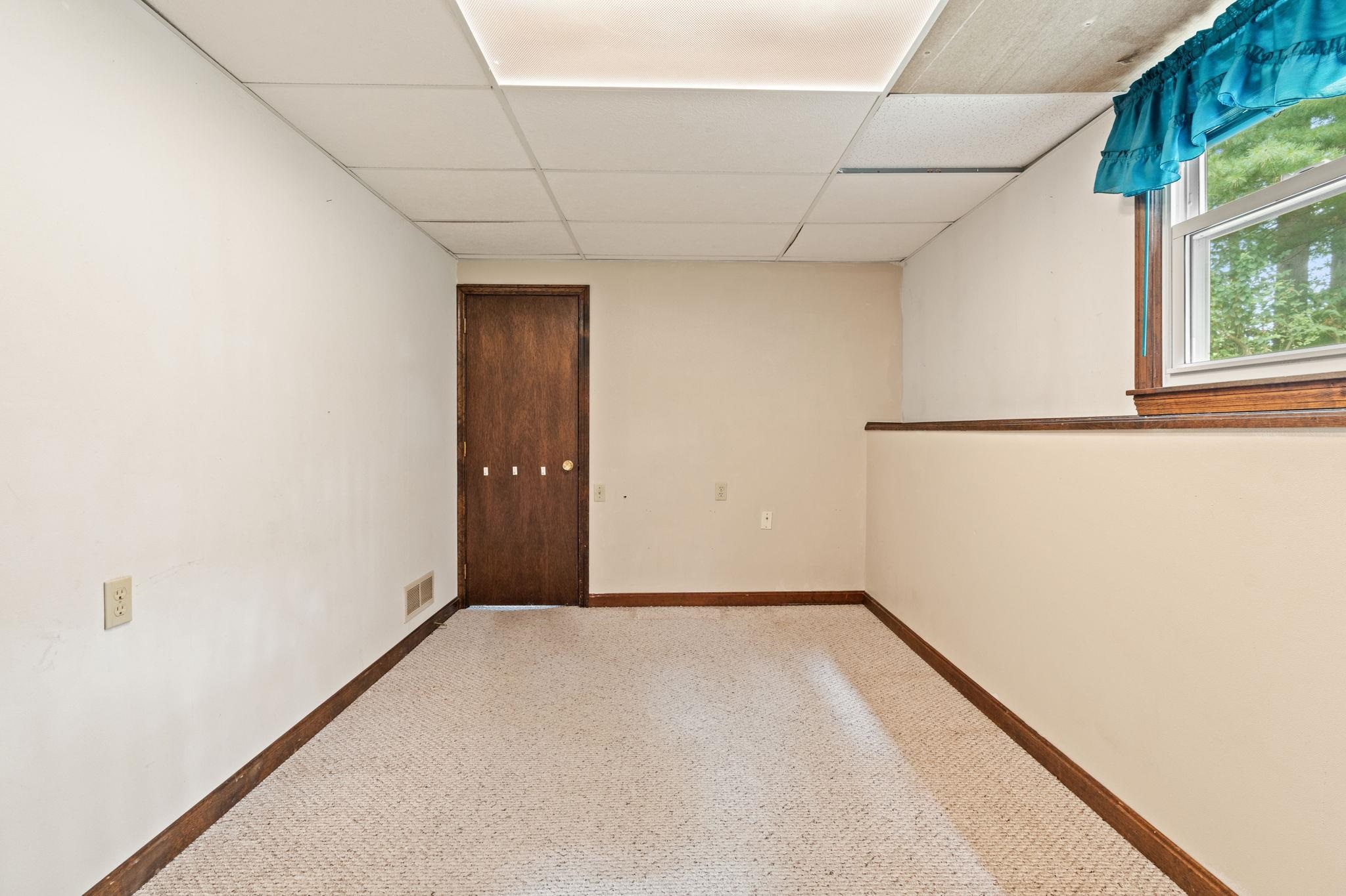 18 Dunloggin Road Nashua, NH 03063 - Photo 44 of 48 Gallery Image 44