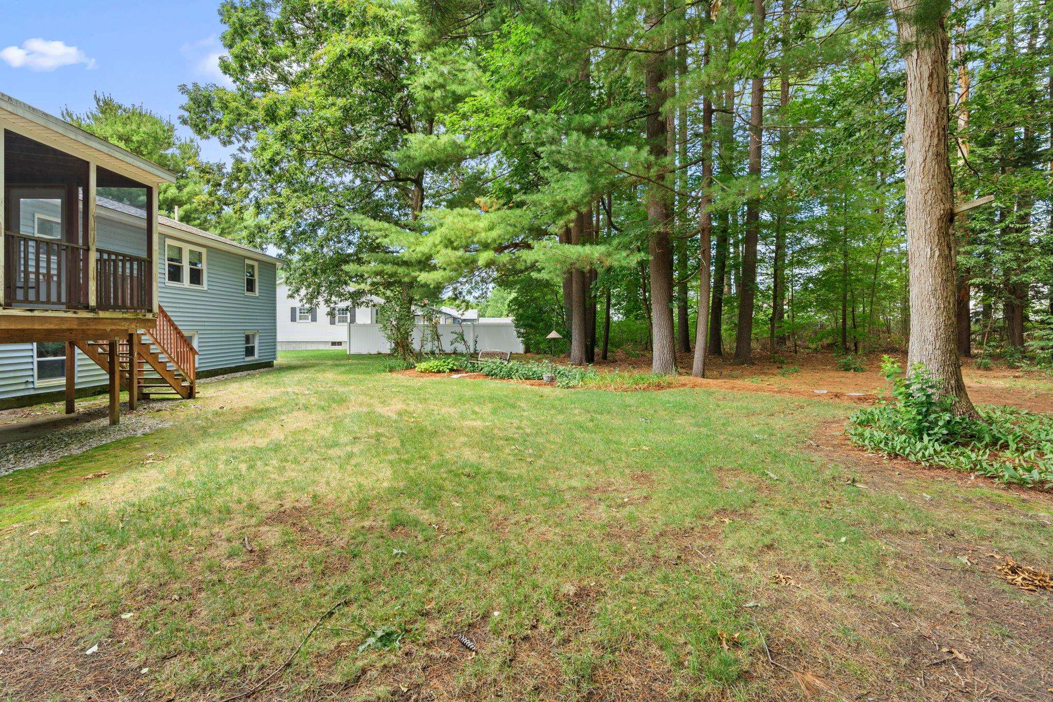 18 Dunloggin Road Nashua, NH 03063 - Photo 7 of 48 Gallery Image 7