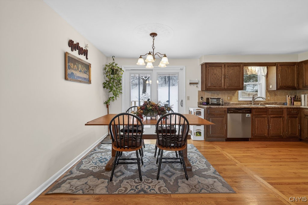 211 Blackmore Road Camillus, NY 13031 - Photo 13 of 47