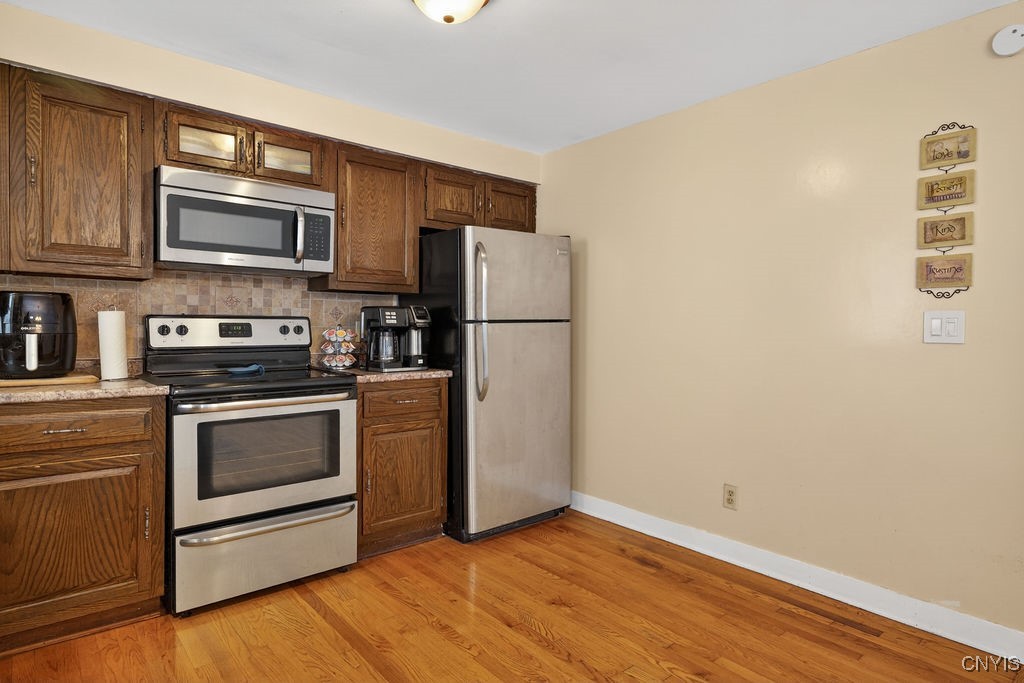 211 Blackmore Road Camillus, NY 13031 - Photo 16 of 47