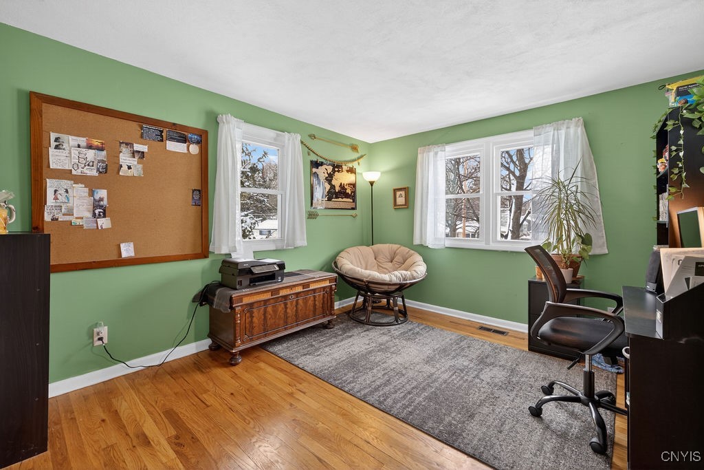 211 Blackmore Road Camillus, NY 13031 - Photo 30 of 47 Great sized 3rd bedroom!