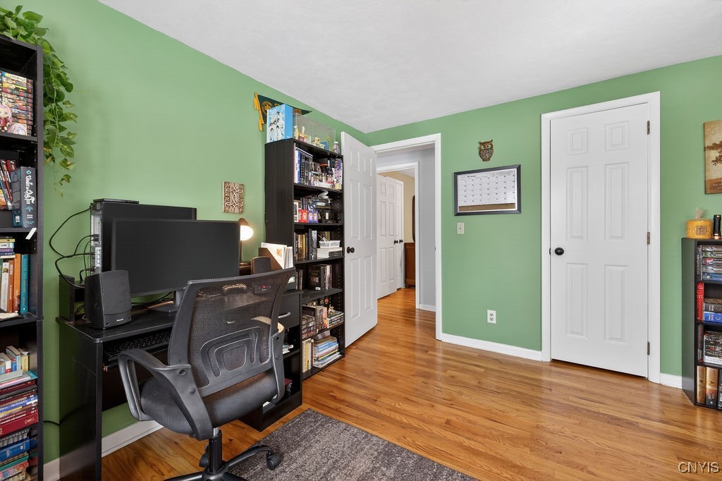 211 Blackmore Road Camillus, NY 13031 - Photo 33 of 47