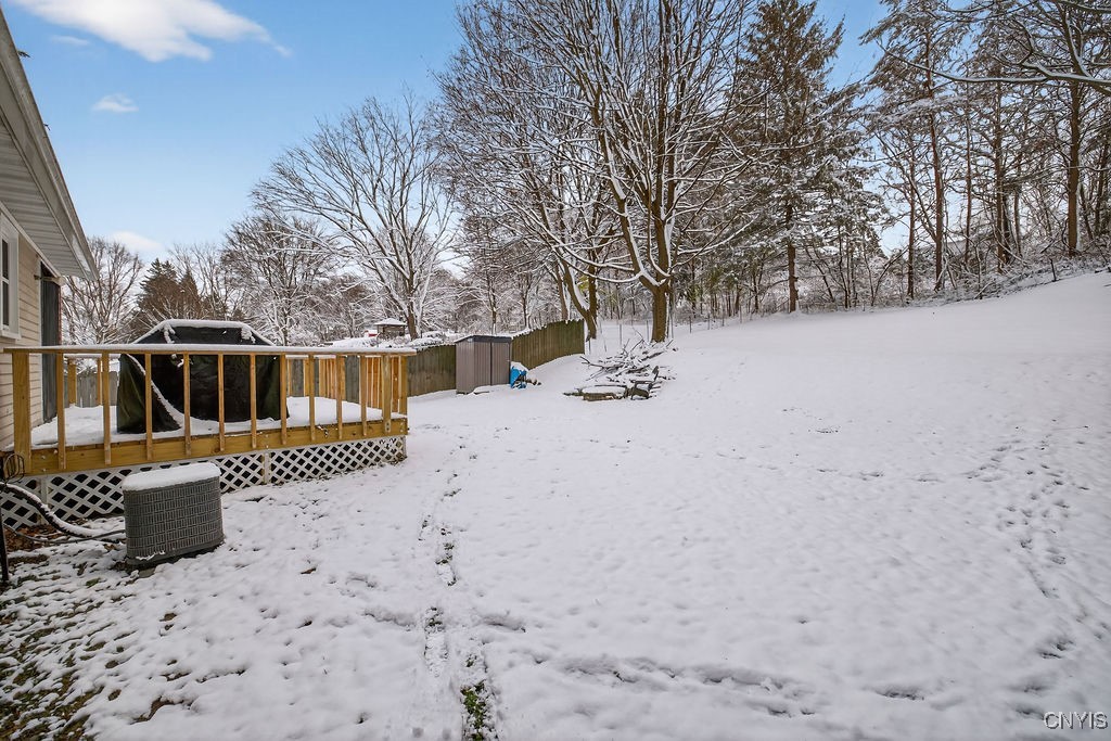 211 Blackmore Road Camillus, NY 13031 - Photo 36 of 47