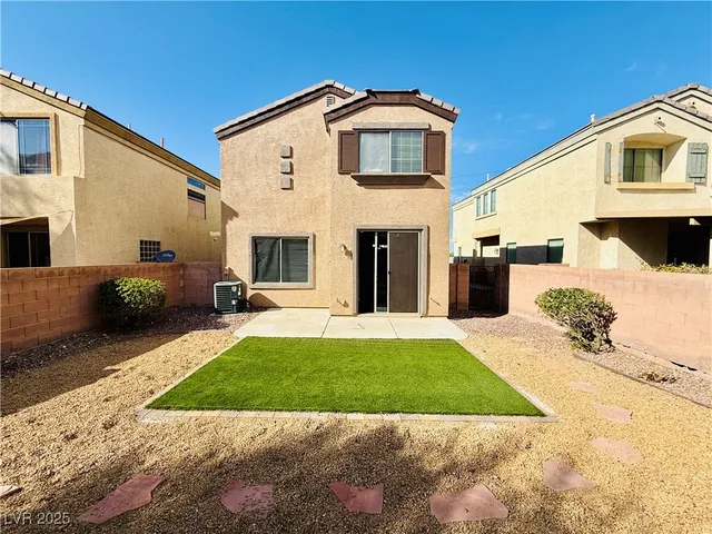 $1,850 | 275 Red Eucalyptus Drive, Henderson, NV 89015