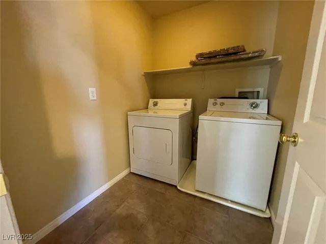 $1,850 | 275 Red Eucalyptus Drive, Henderson, NV 89015