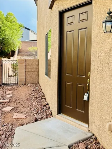 $1,850 | 275 Red Eucalyptus Drive, Henderson, NV 89015