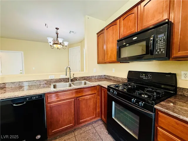 $1,850 | 275 Red Eucalyptus Drive, Henderson, NV 89015