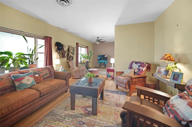 $225,000 | 172 Valentine Road, Windthorst, TX 76389