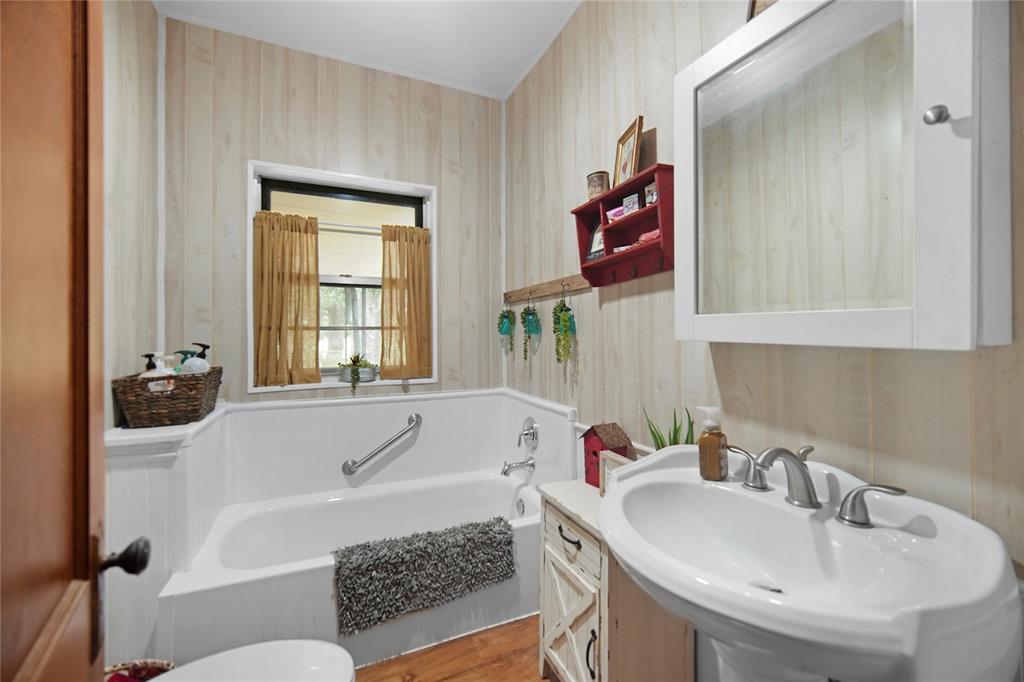 172 Valentine Road Windthorst, TX 76389 - Photo 6 of 31