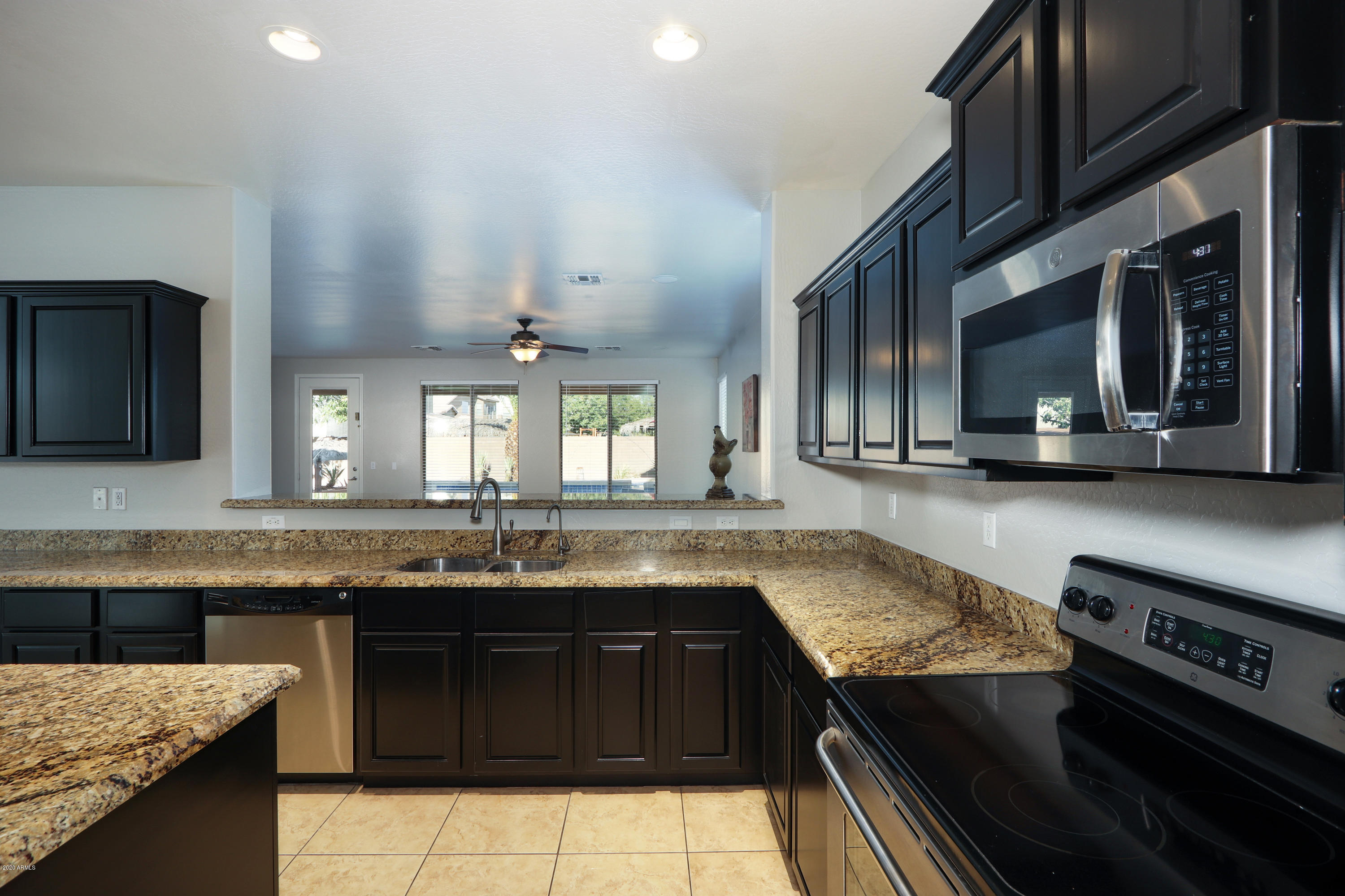 18459 North Stonegate Road Maricopa, AZ 85138 - Photo 18 of 74 16
