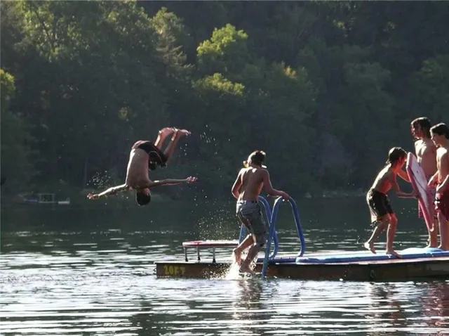 a close view of sink