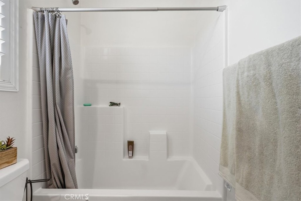 32350 Iron Trail Road Winchester, CA 92596 - Photo 24 of 32 a bathroom with a shower