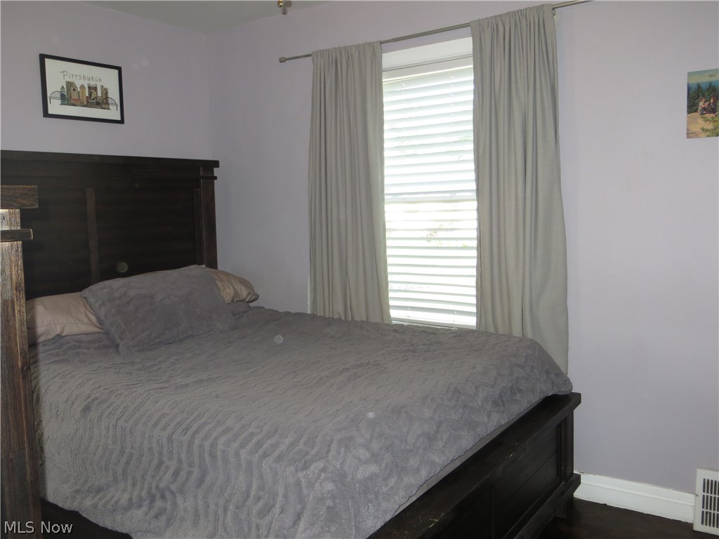 4347 Redding Road Cleveland, OH 44109 - Photo 17 of 50