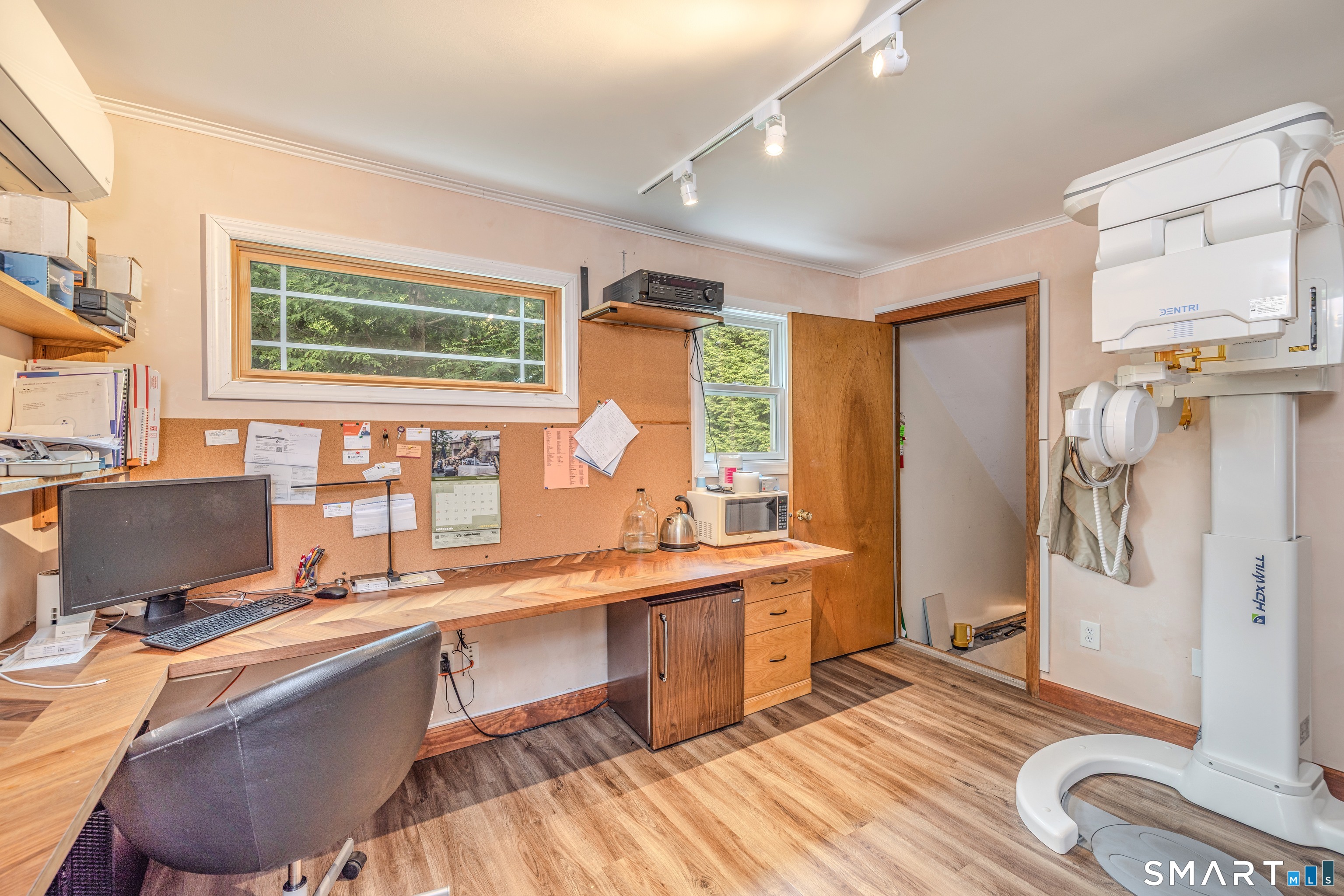 981 Storrs Road Mansfield, CT 06268 - Photo 15 of 40 Gallery Image 15