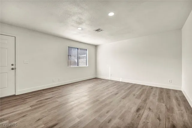 $154,999 | 4300 North Lamont Street, Unit 234, Las Vegas, NV 89115