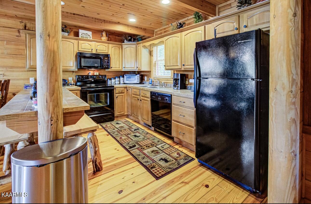 3110 Hatcher Top Road Sevierville, TN 37862 - Photo 8 of 44 IMG_2610