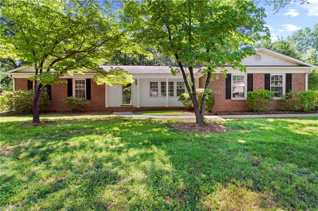 701 North Peace Haven Road Winston-Salem, NC 27104 - Photo 2 of 24