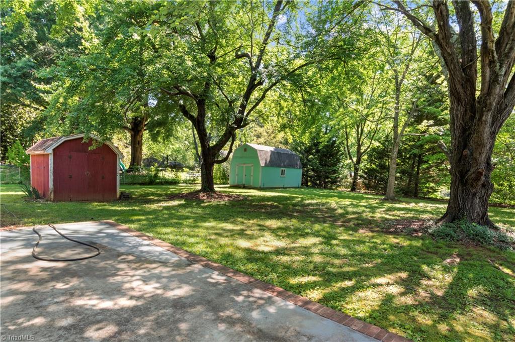 701 North Peace Haven Road Winston-Salem, NC 27104 - Photo 24 of 24