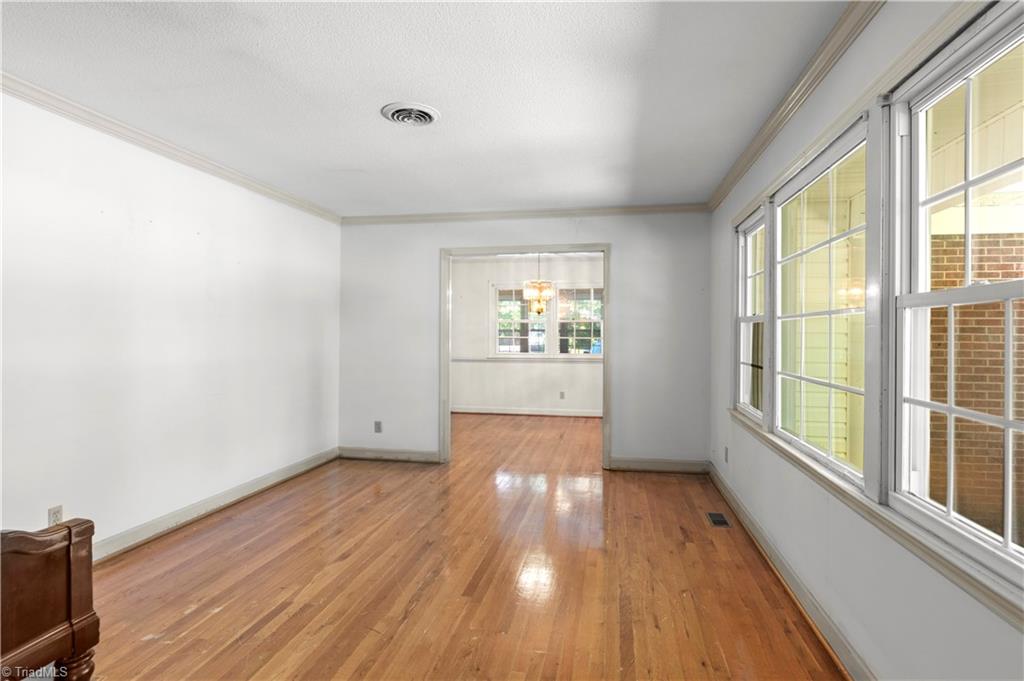 701 North Peace Haven Road Winston-Salem, NC 27104 - Photo 6 of 24