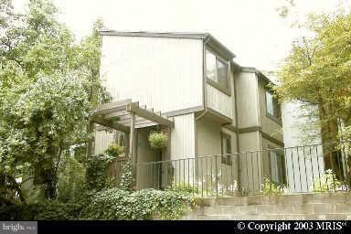 2335 Millennium Lane Reston, VA 20191 - Photo 17 of 18 a view of a house with a outdoor space