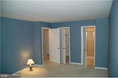 2335 Millennium Lane Reston, VA 20191 - Photo 9 of 18 a very nice looking room with a mirror