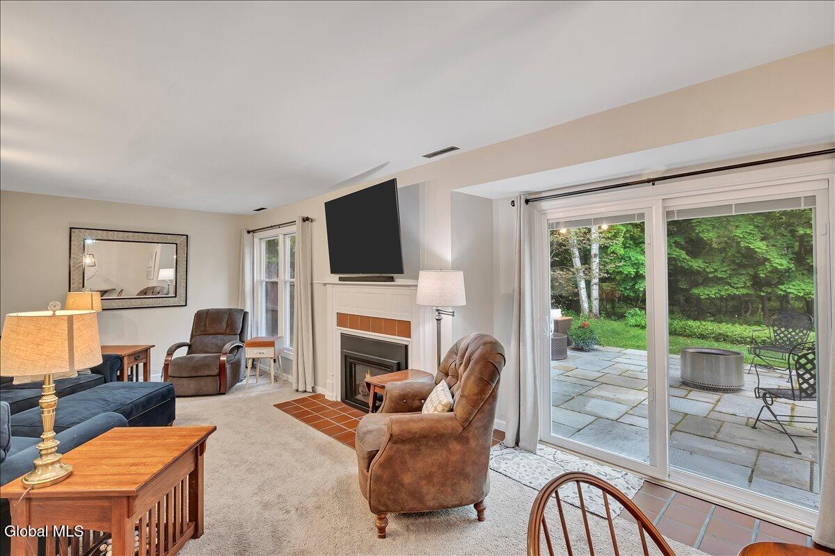 6 Quincy Road Bethlehem, NY 12077 - Photo 18 of 43 19-6 Quincy Rd-13
