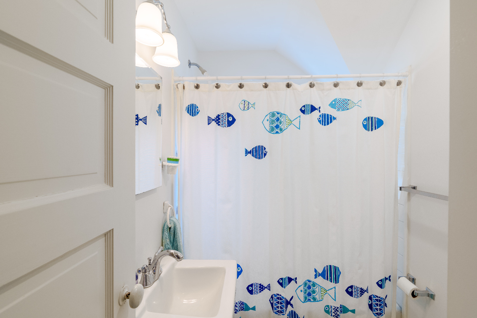 61 Simpsons Lane Edgartown, MA 02539 - Photo 13 of 25 Gallery Image 13