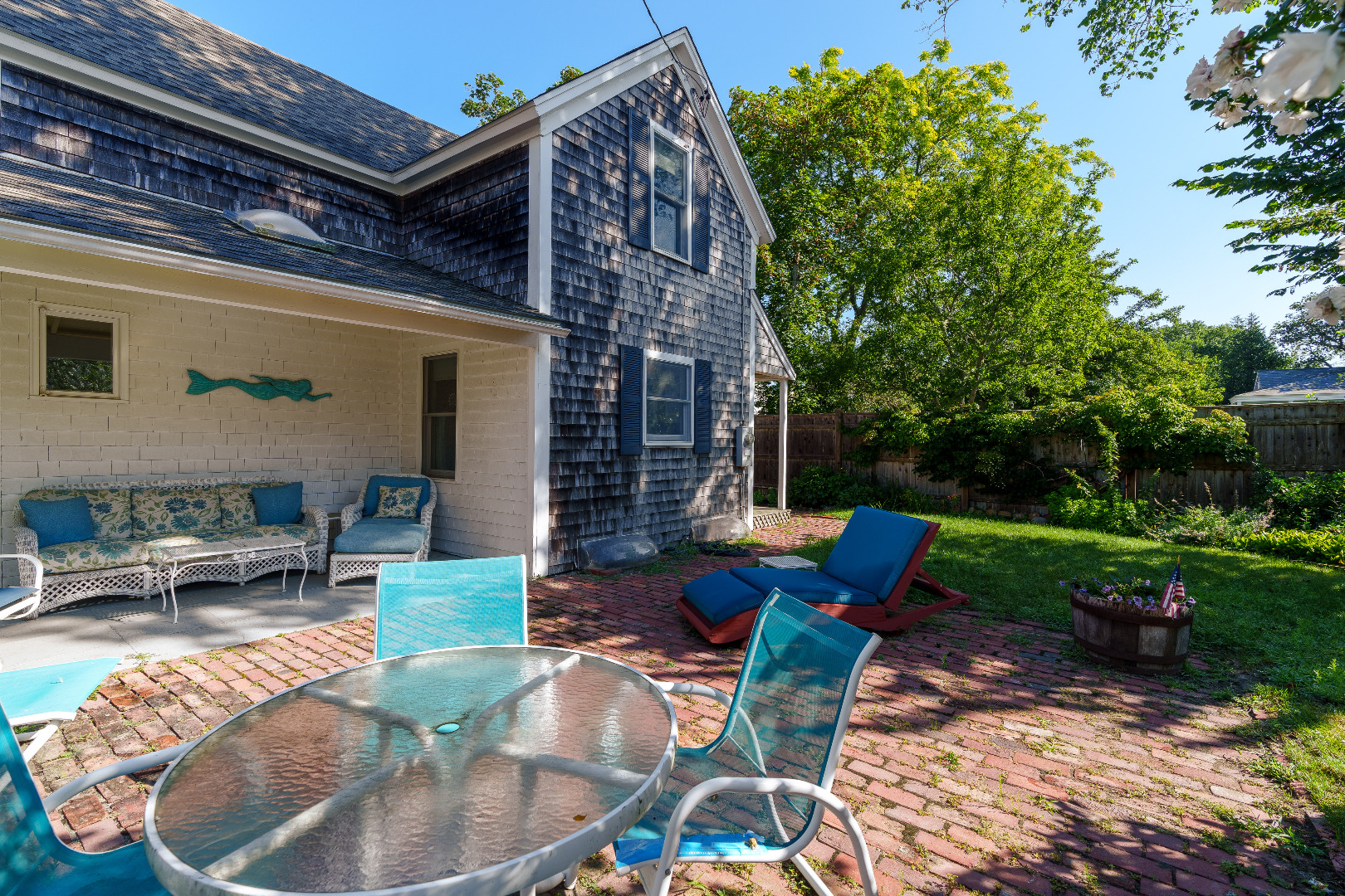 61 Simpsons Lane Edgartown, MA 02539 - Photo 18 of 25 Gallery Image 18