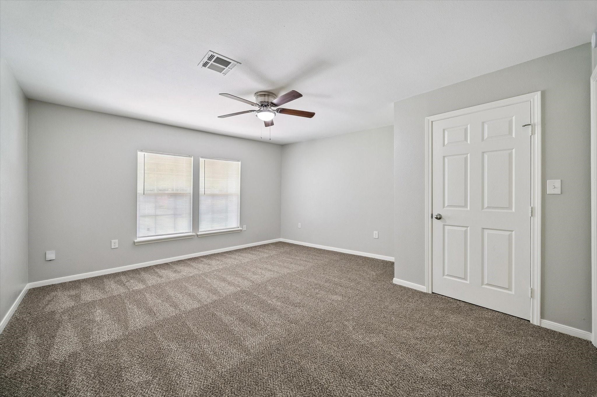 9210 Compton Street Houston, TX 77016 - Photo 7 of 11