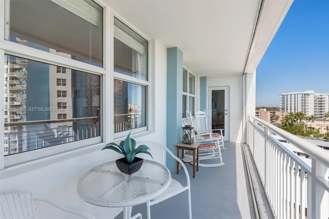 $450,000 | 201 North Ocean Boulevard, Unit 712, Pompano Beach, FL 33062