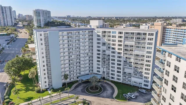 $450,000 | 201 North Ocean Boulevard, Unit 712, Pompano Beach, FL 33062
