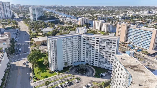 $450,000 | 201 North Ocean Boulevard, Unit 712, Pompano Beach, FL 33062