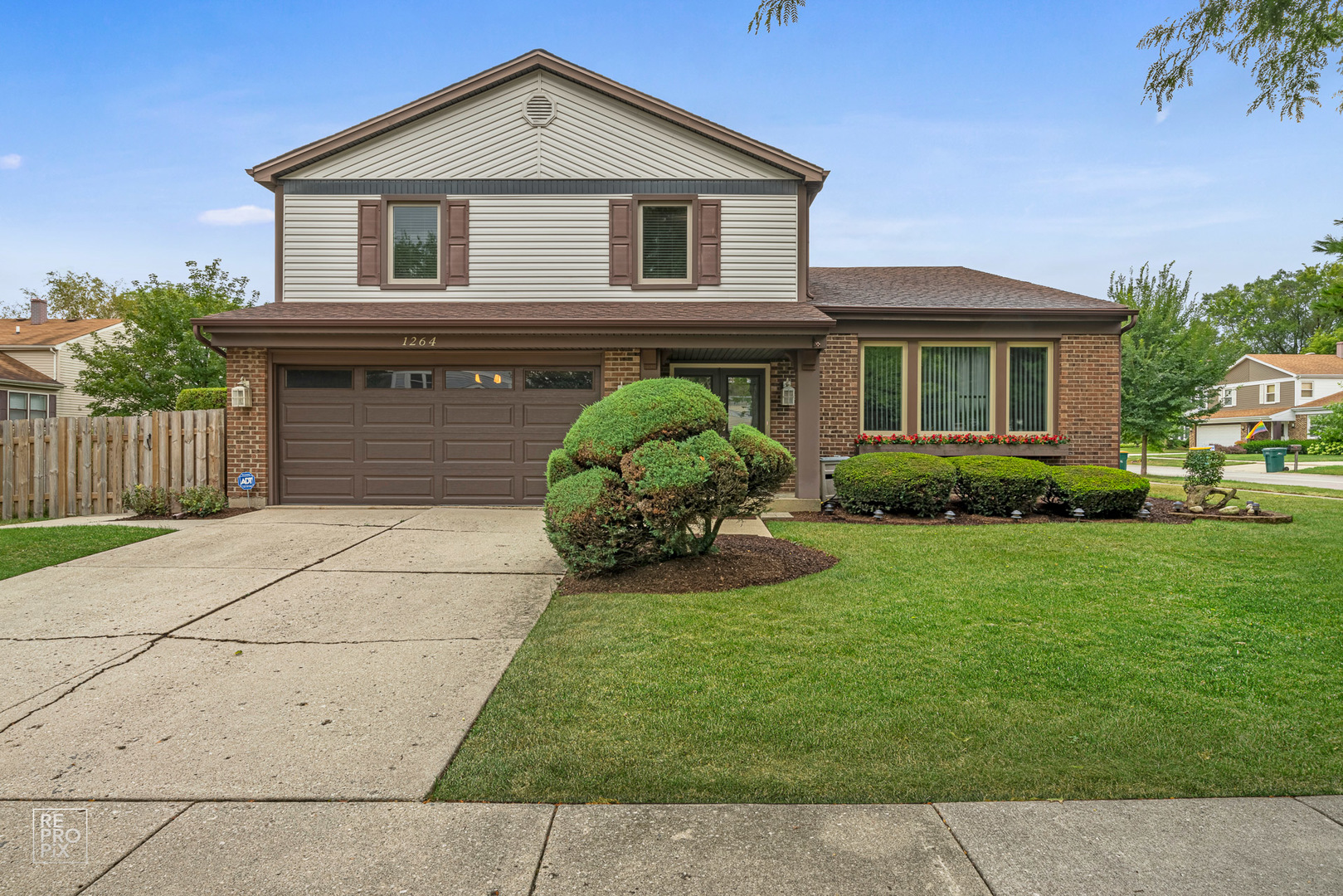 1264 Dayton Road Buffalo Grove, IL 60089 - Photo 1 of 20