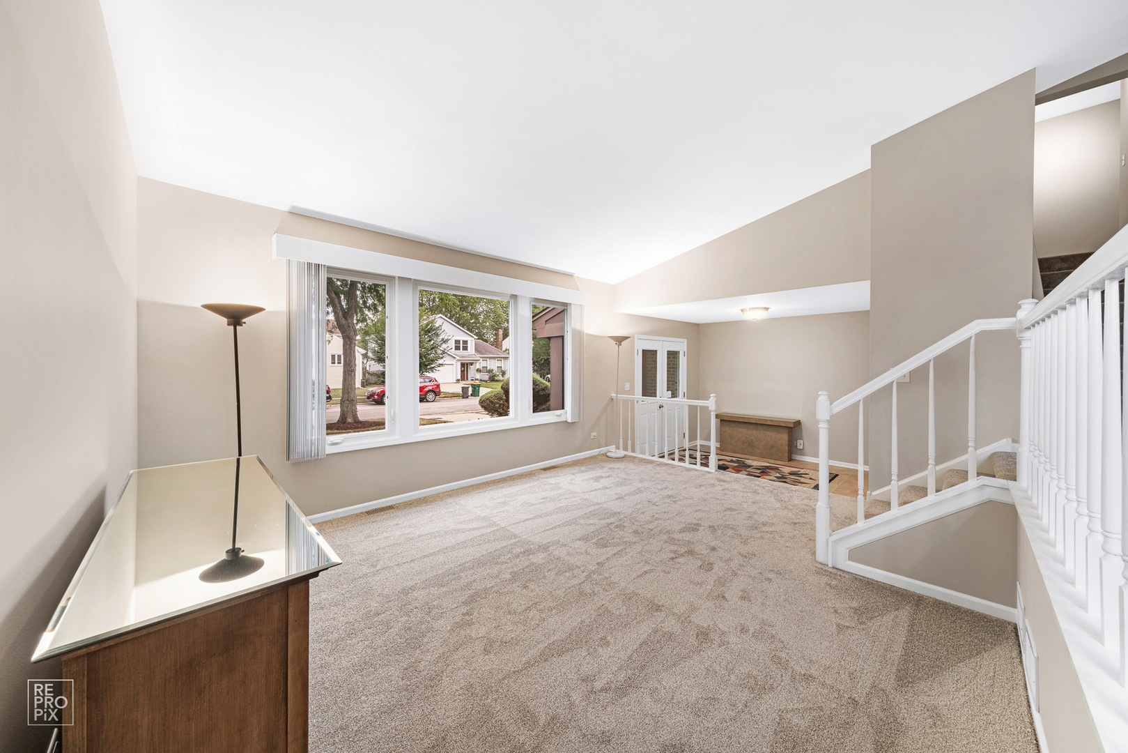 1264 Dayton Road Buffalo Grove, IL 60089 - Photo 3 of 20