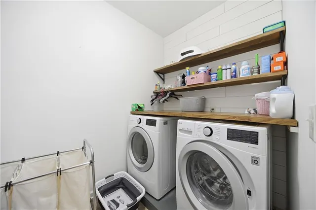 $459,900 | 5050 Glencliff Drive, Sugar Hill, GA 30518