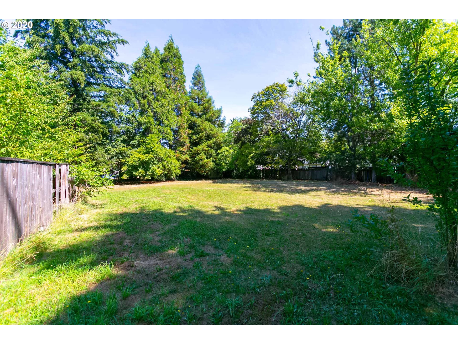 13811 Southeast Foster Road Portland, OR 97236 - Photo 3 of 10 Gallery Image 3