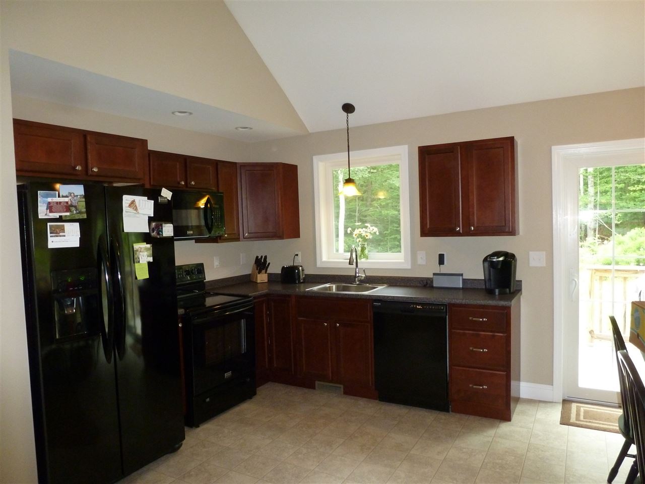 34 Reservation Road Deerfield, NH 03037 - Photo 4 of 20 Gallery Image 4