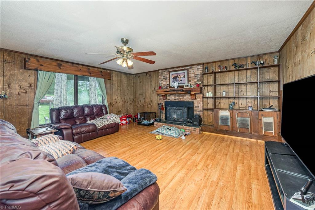 3097 Floyd Church Road Lexington, NC 27292 - Photo 7 of 28