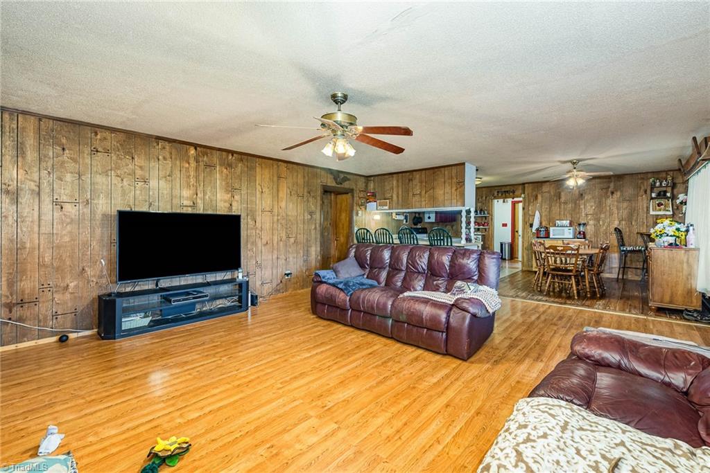 3097 Floyd Church Road Lexington, NC 27292 - Photo 8 of 28