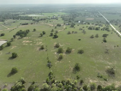 $1,640,000 | 141 St Giddings Tx 78942, Giddings, TX 78942