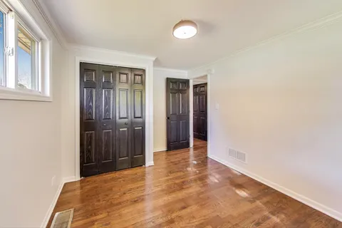 $399,900 | 1321 West Liberty Drive, Wheaton, IL 60187