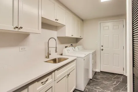 $399,900 | 1321 West Liberty Drive, Wheaton, IL 60187