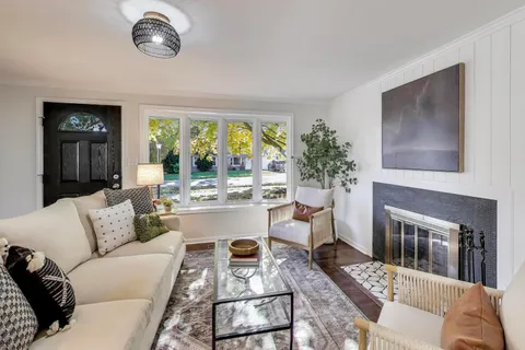 $399,900 | 1321 West Liberty Drive, Wheaton, IL 60187