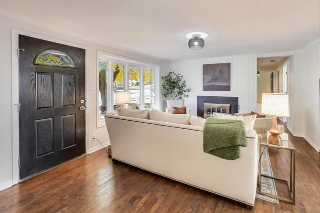 $399,900 | 1321 West Liberty Drive, Wheaton, IL 60187