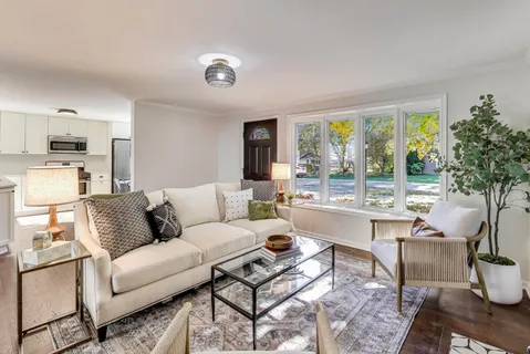 $399,900 | 1321 West Liberty Drive, Wheaton, IL 60187