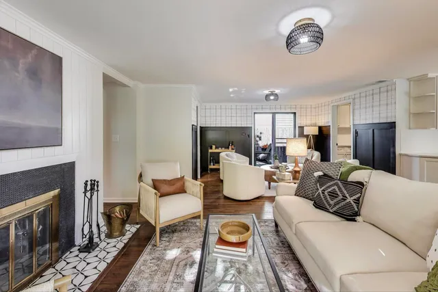 $399,900 | 1321 West Liberty Drive, Wheaton, IL 60187