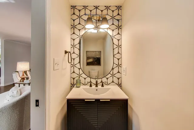 $399,900 | 1321 West Liberty Drive, Wheaton, IL 60187