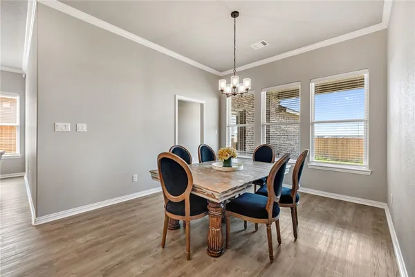 $382,900 | 6110 Pocono Drive, College Station, TX 77845